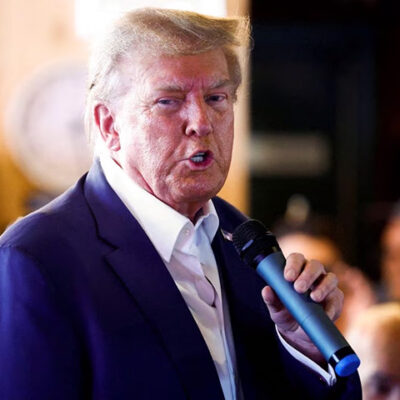 Trump se presenta en una cárcel de Atlanta para ser fichado