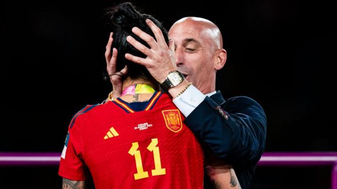 Luis Rubiales es suspendido provisionalmente por la FIFA
