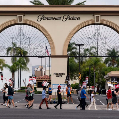 La huelga de guionistas de Hollywood, cerca de su final