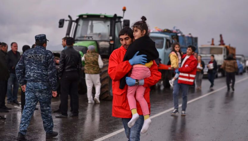 Tensión en Nagorno Karabaj: al menos 6.500 personas han huido a Armenia