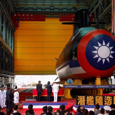 Taiwán presentó su primer submarino de construcción nacional