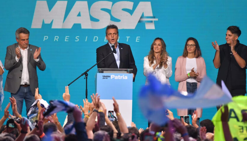 Bonos argentinos caen un 10 %