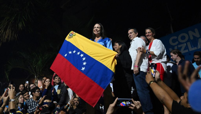 Opositores venezolanos celebran el triunfo de Machado en las primarias