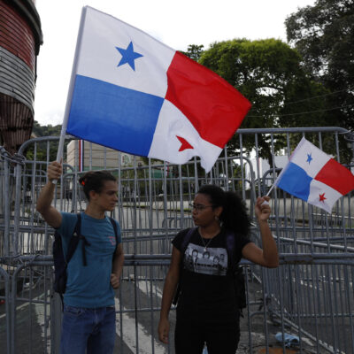Sindicatos de Panamá seguirán en la calle hasta que se derogue el polémico contrato minero
