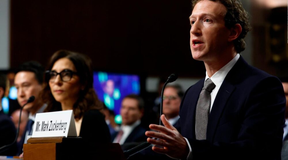 Mark Zuckerberg se disculpa ante el Senado con padres de familia por impacto de las redes