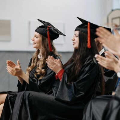 Colombianos podrán estudiar postgrados gratis en Chile: Icetex ofrece becas y estos son los requisitos y cómo aplicar