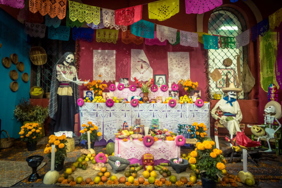 Día de Muertos en México 2024: Quiénes ‘visitan’ la ofrenda el 30 de octubre y guía para prepararla