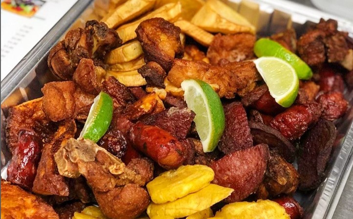 Frituras y platos típicos: todo lo que tenga carne de res, de cerdo o salami subirá de precio por la reforma fiscal