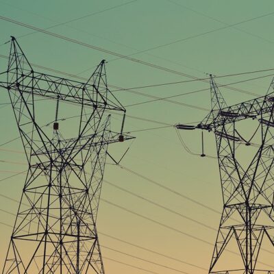 Ecuador reducirá horarios de racionamiento eléctrico tras apoyo de Colombia