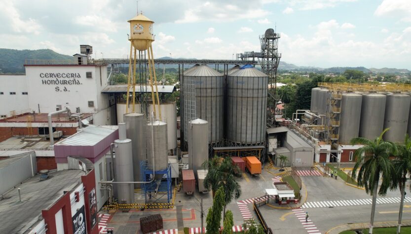 Preocupación en Honduras: Cervecería Hondureña evalúa el cierre de sus operaciones