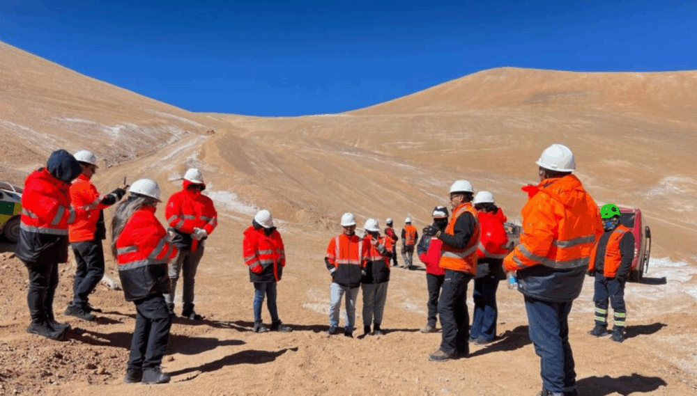 Habitantes de Alto del Carmen desmienten falsas acusaciones sobre daños a los glaciares en visita a Pascua Lama