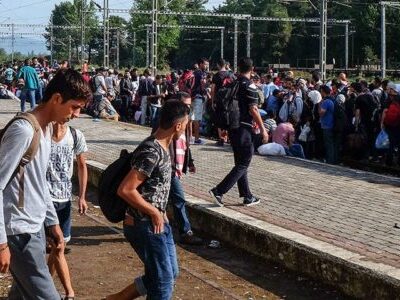 Migrantes salvadoreños viven con incertidumbre ante medidas migratorias más duras en EE.UU.