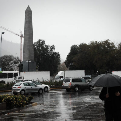 Chile: Mineduc aclara que no se suspenderán las clases por lluvia en Santiago a menos que se indique lo contrario