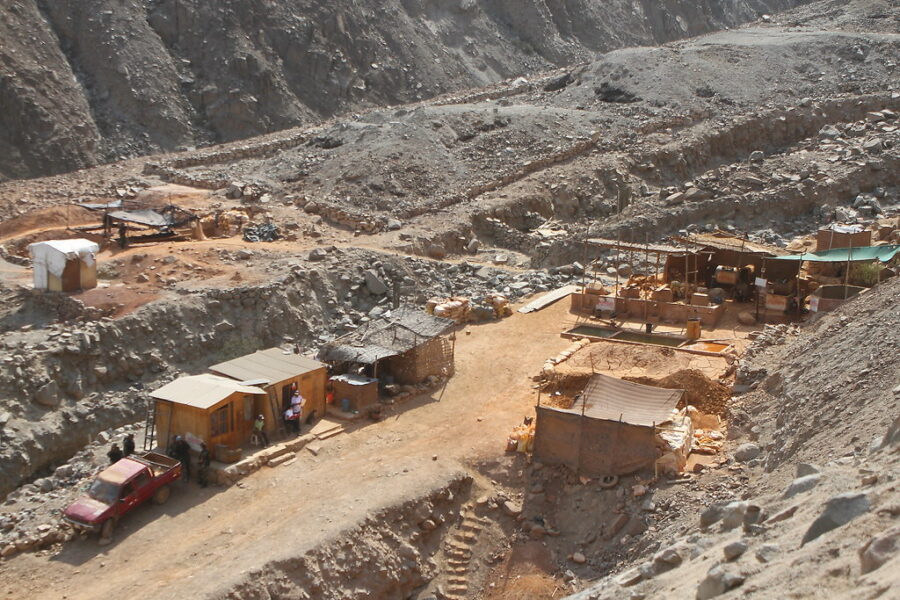 El Ministro de Energía y Minas en Perú detalla los tres objetivos de la mesa técnica sobre formalización minera