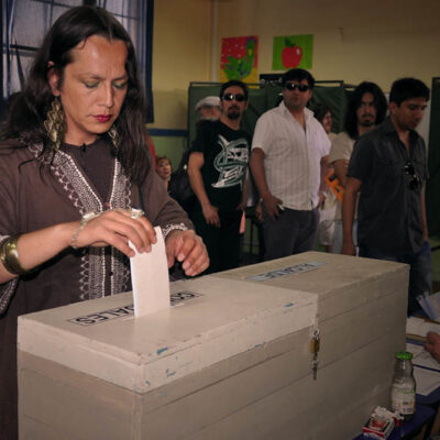 Chile debate limitar el voto de extranjeros a meses de las elecciones presidenciales