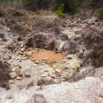 El Salvador: Razón de la explosión de fuente termal en Ahuachapán que alarma a residentes y deja daños