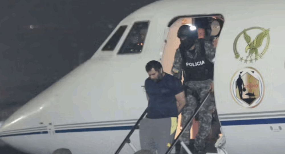 Ecuador extradita a alias “Fito” a EE.UU. para enfrentar cargos por narcotráfico y armas