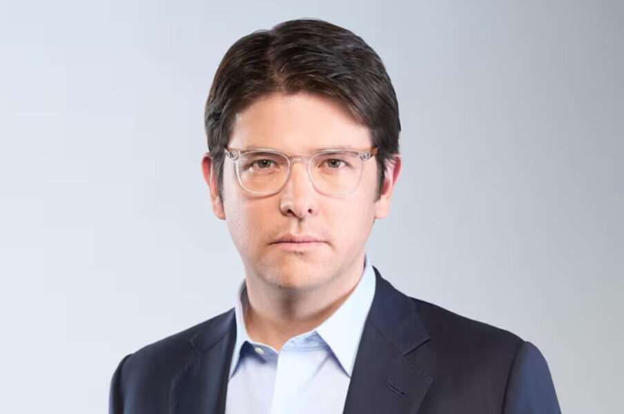 Colombia: Alfredo Saade, jefe de gabinete de Petro, criticado por difundir información falsa sobre Miguel Uribe