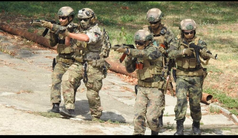 El General Caine, al Frente: EE. UU. Pone el Acelerador a la «Operación Lanza del Sur» contra el Cartel de los Soles en el Caribe