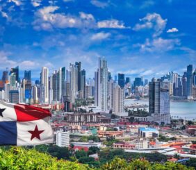 Impuestos, ventas bajas y acciones sindicales: los factores que ahorcan a las empresas en Panamá