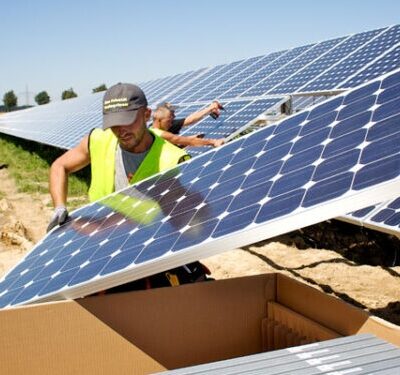 Ni Trump ni el petróleo frenan la ola verde: Latinoamérica se blinda con energías renovables