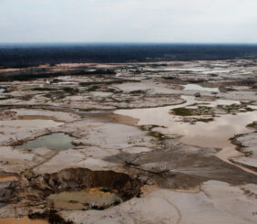 Minería ilegal en Perú: crisis ambiental y motor del lavado de activos