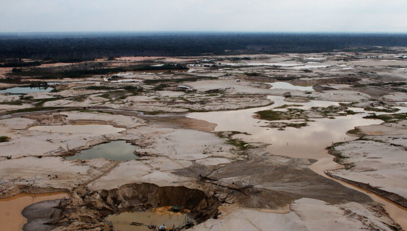 Minería ilegal en Perú: crisis ambiental y motor del lavado de activos