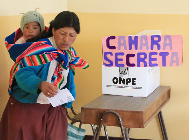 Perú en tensión: elecciones bajo sospecha y disputa por la segunda vuelta
