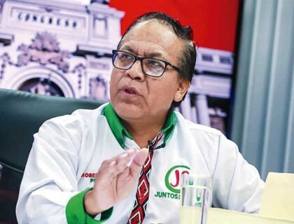 300 mil soles: Roberto Sánchez afrota acusaciones por presunta apropiación de aportes del partido