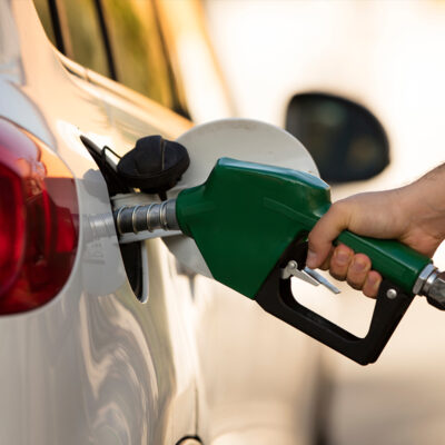 Honduras eleva el precio de los combustibles mientras Guatemala busca contener el impacto