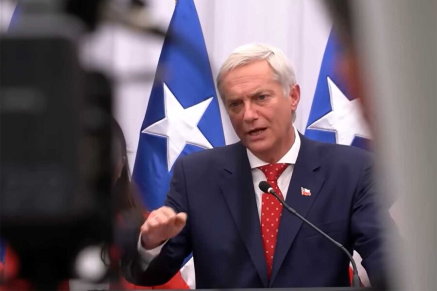 Kast presenta el Presupuesto 2027 de Chile con un alza del gasto público y advierte sobre el limitado margen fiscal
