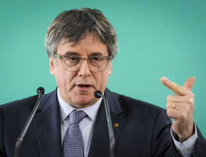 España levanta la orden de detención contra Carles Puigdemont tras el aval a la amnistía